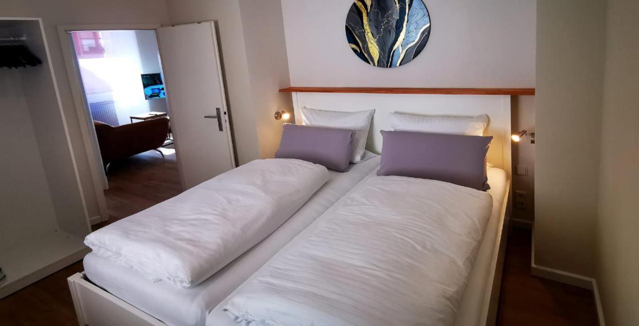 Esprit-Apart-Hotel บาเดน-บาเดน ภายนอก รูปภาพ
